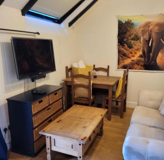 Апартаменты 1 Спальня Вид на Сад, Craighlaw Arms Vintage B&b
