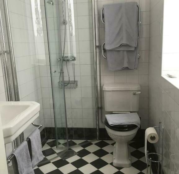 غرفة قياسية, Norrfly Herrgård