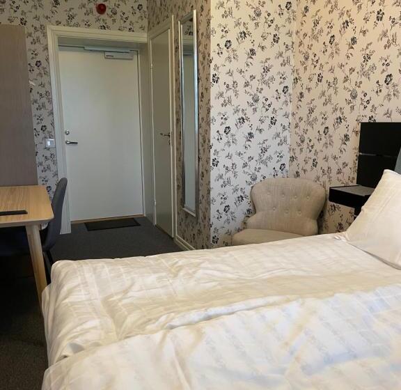 غرفة أساسية, Norrfly Herrgård