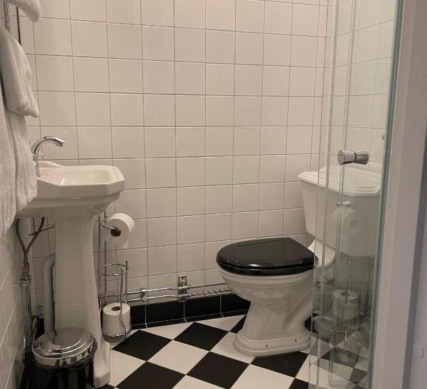 غرفة أساسية, Norrfly Herrgård