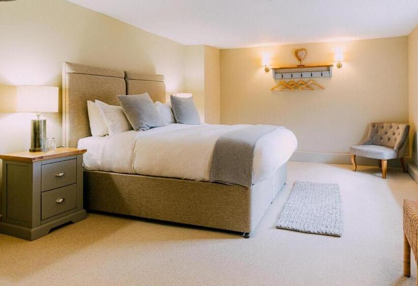 高级大房间, The Pointer