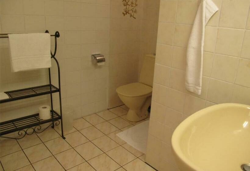 标准工作室, Villa Luna Breakfast