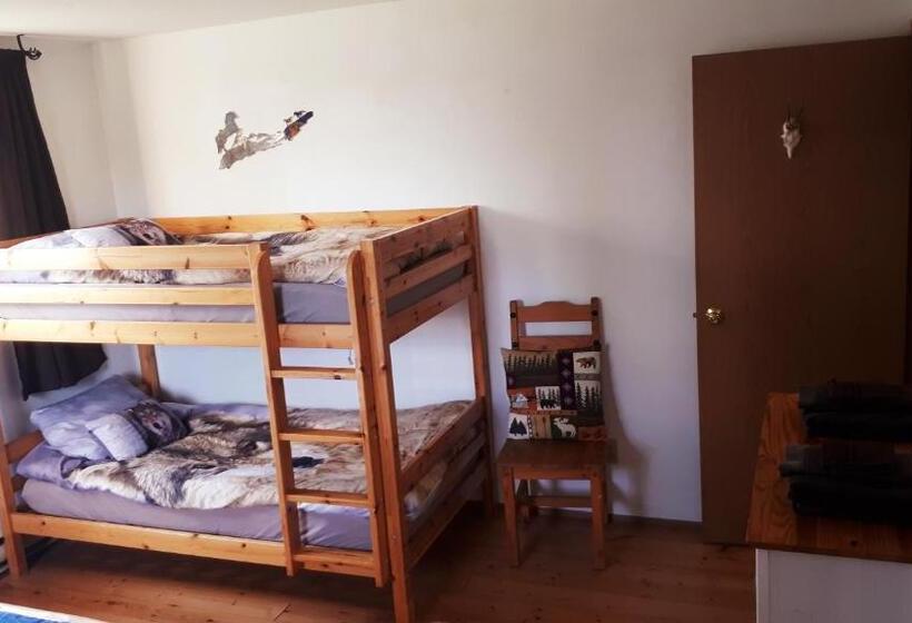 패밀리 룸, Wettstone Guest Ranch