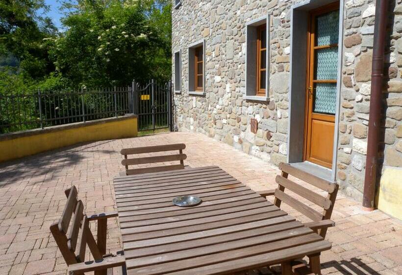 דירת חדר עם טרסה, Agriturismo Il Pino