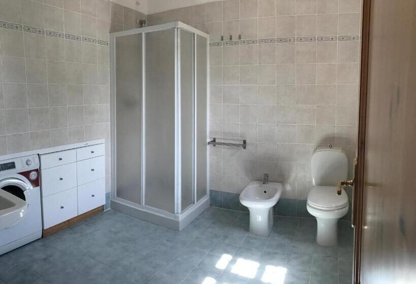 דירת חדר עם טרסה, Agriturismo Il Pino