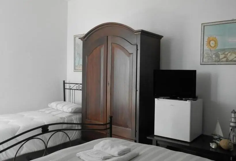 スタンダードトリプルルーム, Agriturismo Salento D'arare