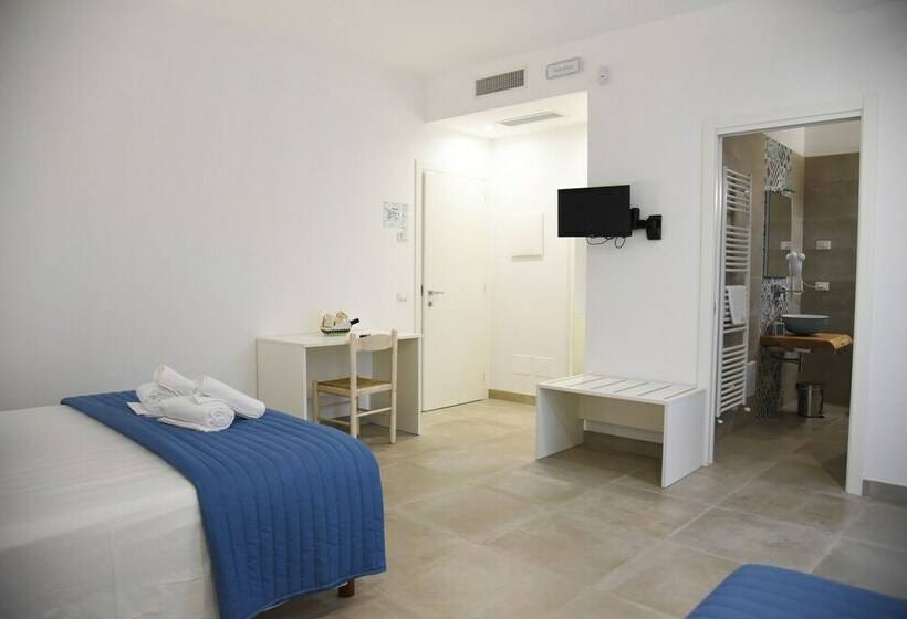 Номер Стандарт Трехместный, Belsito