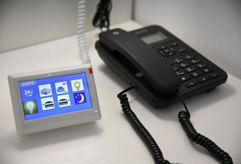 Номер Стандарт Трехместный, Belsito