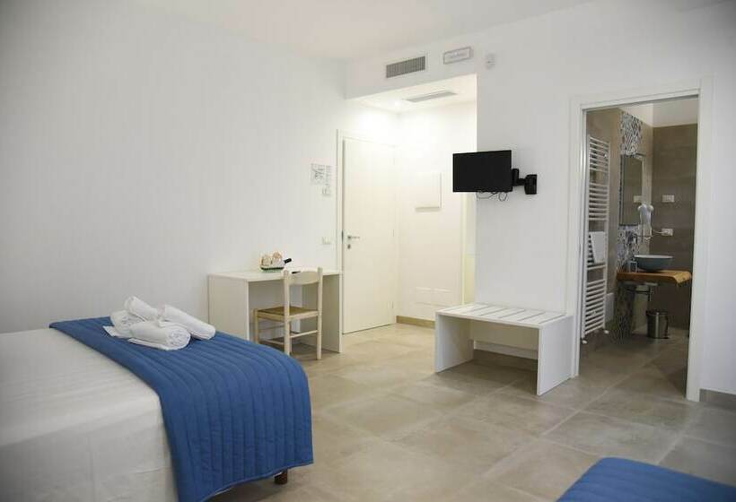 Номер Стандарт Трехместный, Belsito