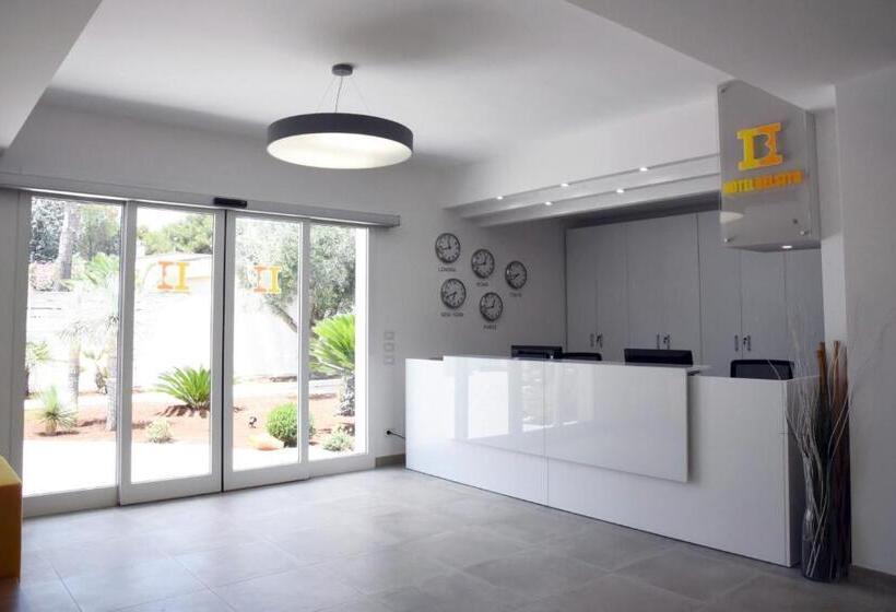 Номер Стандарт Трехместный, Belsito