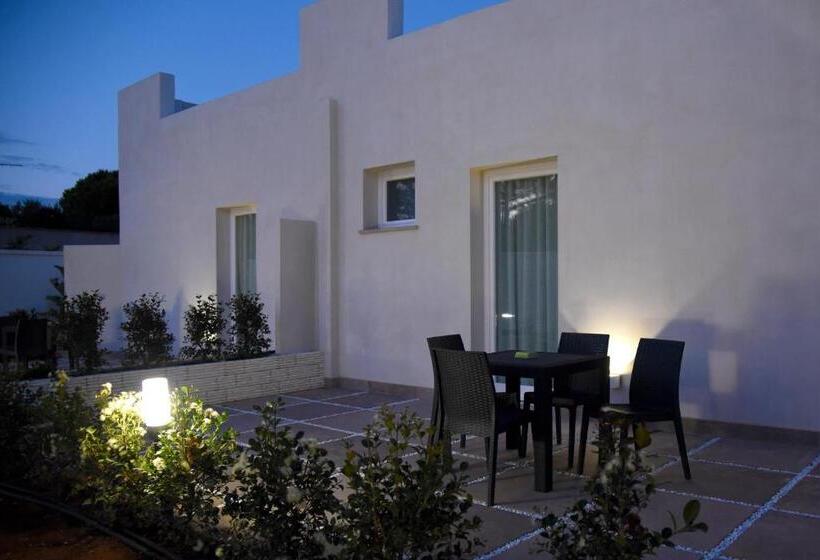 Номер Стандарт Трехместный, Belsito