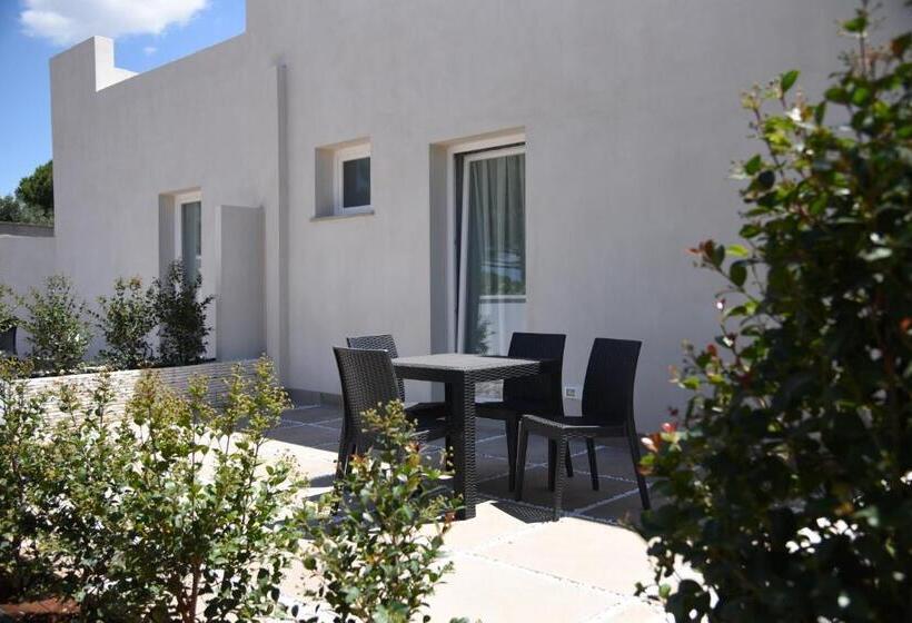 Номер Стандарт Трехместный, Belsito