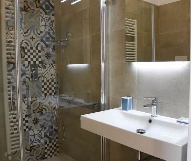 Номер Стандарт Трехместный, Belsito