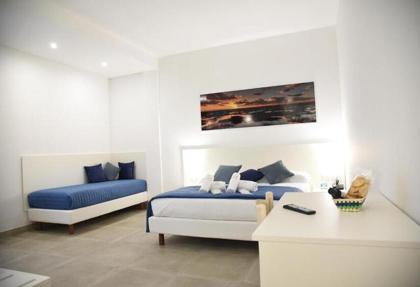 Номер Стандарт Трехместный, Belsito