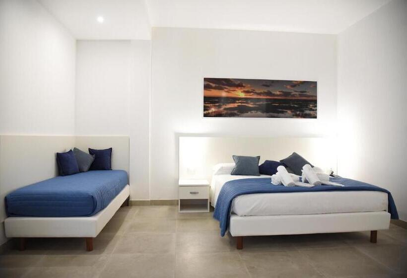 Номер Стандарт Трехместный, Belsito