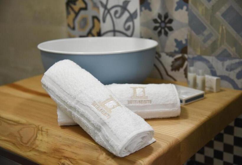 Номер Стандарт Трехместный, Belsito