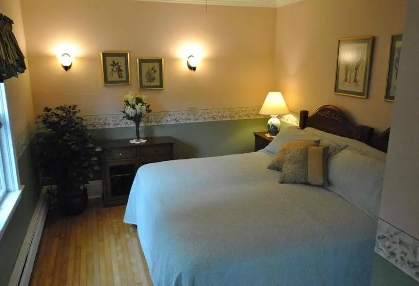 キングサイズベッドのスタンダードルーム, Dominion Hill Country Inn