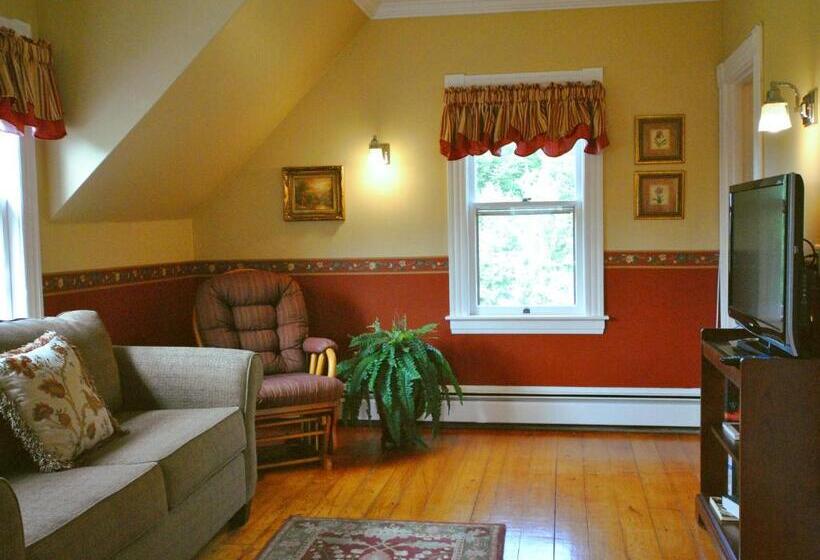 جناح سرير كينج, Dominion Hill Country Inn