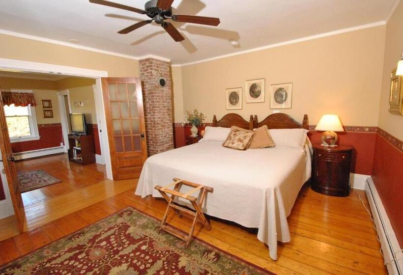 جناح سرير كينج, Dominion Hill Country Inn