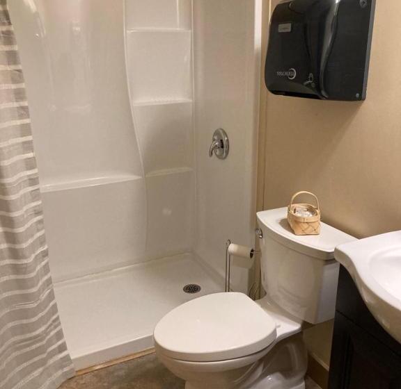 جناح ديلوكس, Dominion Hill Country Inn