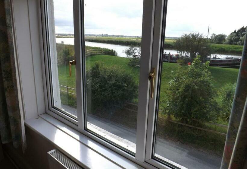 غرفة قياسية, The Cockatrice B&b