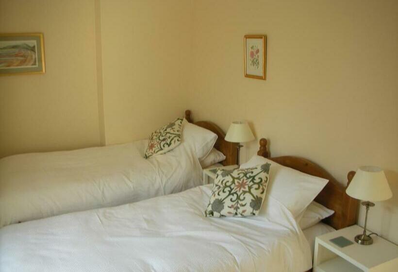 غرفة قياسية, The Cockatrice B&b