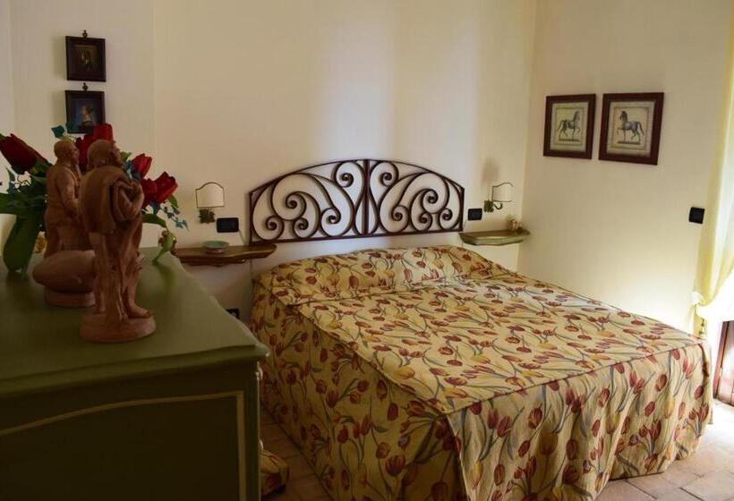 标准间, Agrifoglio