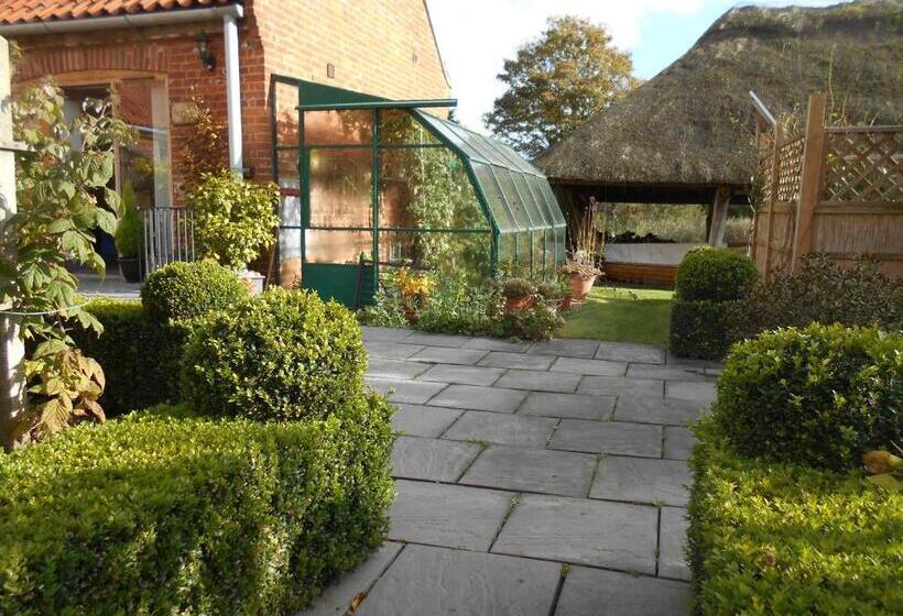 小室, Cotenham Barn