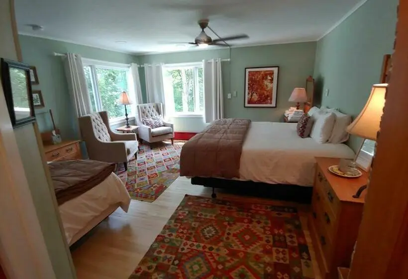 キングサイズベッドのデラックスルーム, Keene Valley Lodge
