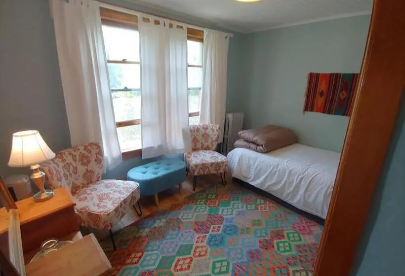 デラックススイート, Keene Valley Lodge