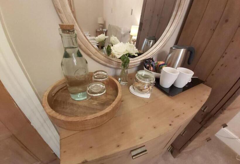 キングサイズベッドのスタンダードルーム, Llys Aeron Guest House