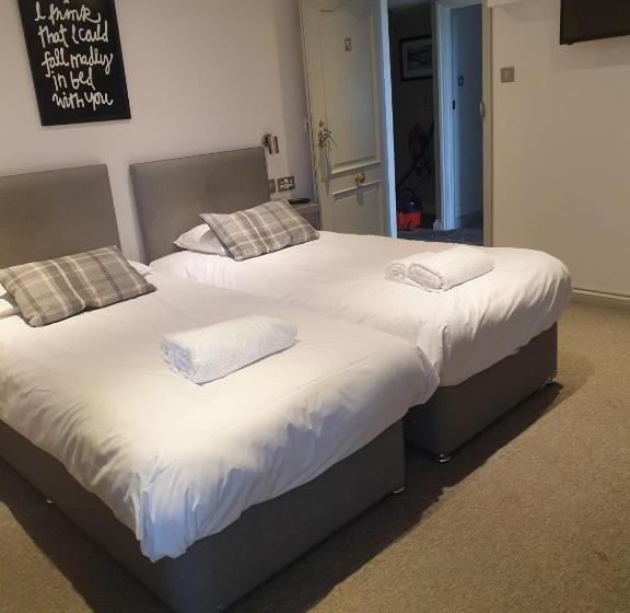 חדר סופריור, The Green Man Stanford