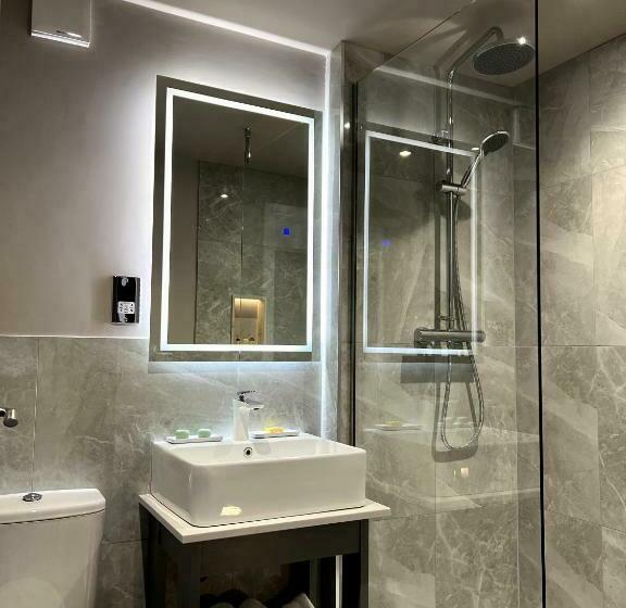 Стандартный Номер Кровать Кинг, The Three Pickerels