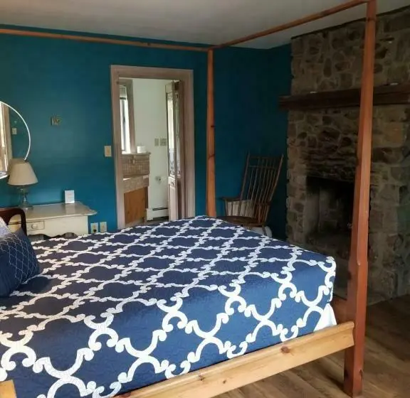 デラックスルーム, Hawk Mountain Bed & Breakfast