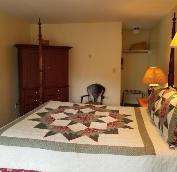 스탠다드 룸, Hawk Mountain Bed & Breakfast