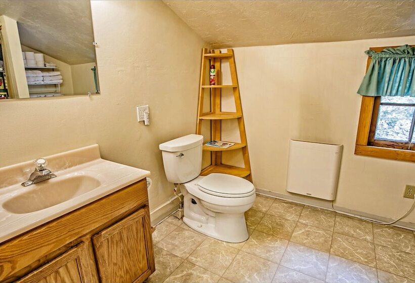 شقة غرفة واحدة, Diamond Belle Guest Ranch