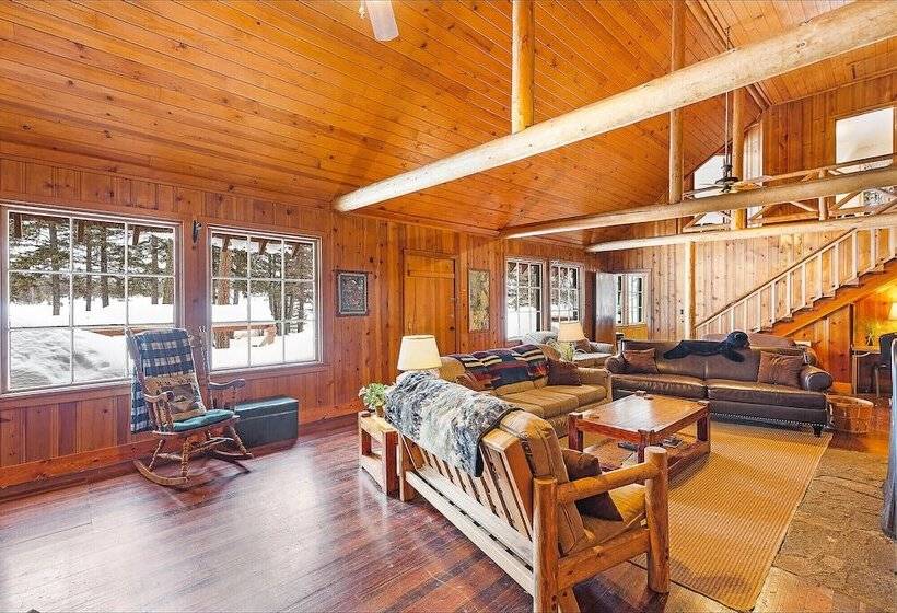 شقة غرفة واحدة, Diamond Belle Guest Ranch