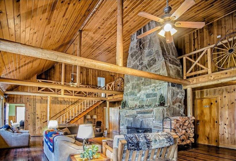 شقة غرفة واحدة, Diamond Belle Guest Ranch