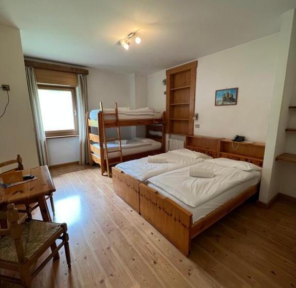 חדר סטנדרט לארבעה, D La Varda Di Topran D Agata Paolo &c Sas