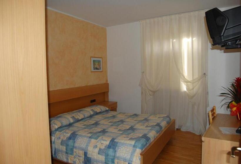 标准间, Garni Castel Ferari