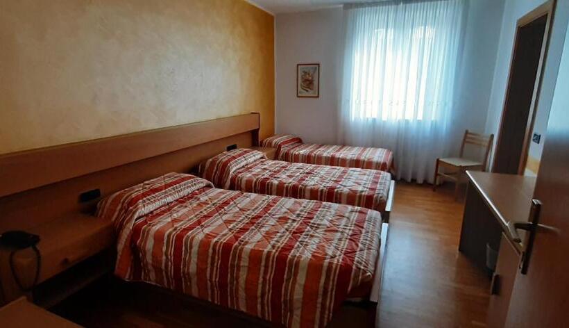 标准三人间, Garni Castel Ferari