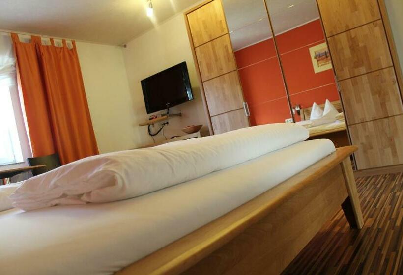 标准间, Hueber Der Wirt