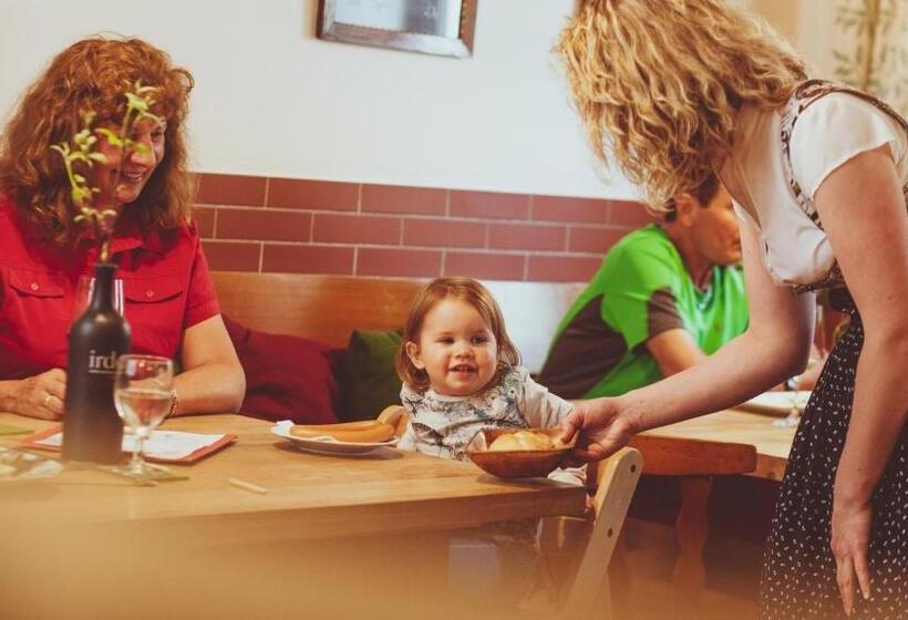 豪华房间, Hueber Der Wirt