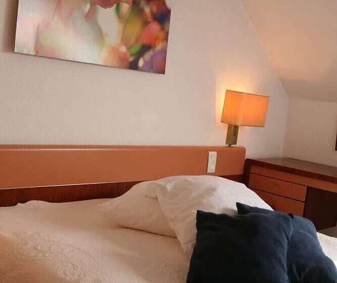 スタンダードルーム, La Maison Ernenwein