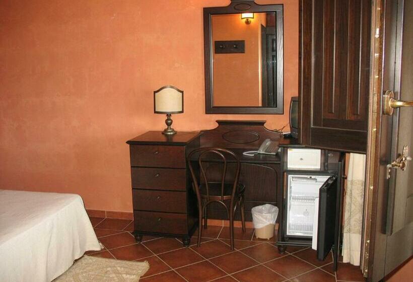 スタンダードルーム, Sardus Pater