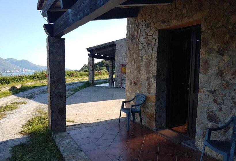 スタンダード４人部屋, Sardus Pater