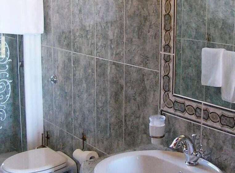 スタンダード４人部屋, Sardus Pater