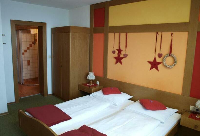 Номер Стандарт с Балконом, Sportgasthof Lipp