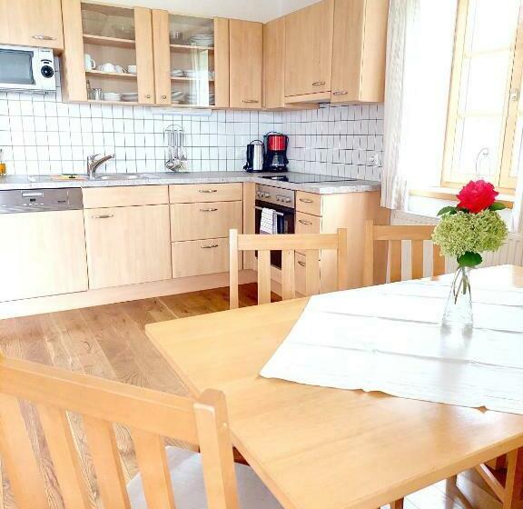 شقة غرفتين, Weslhof