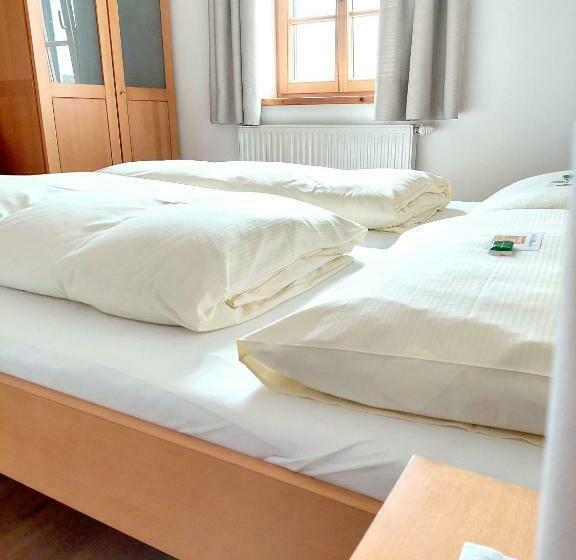 شقة غرفتين, Weslhof